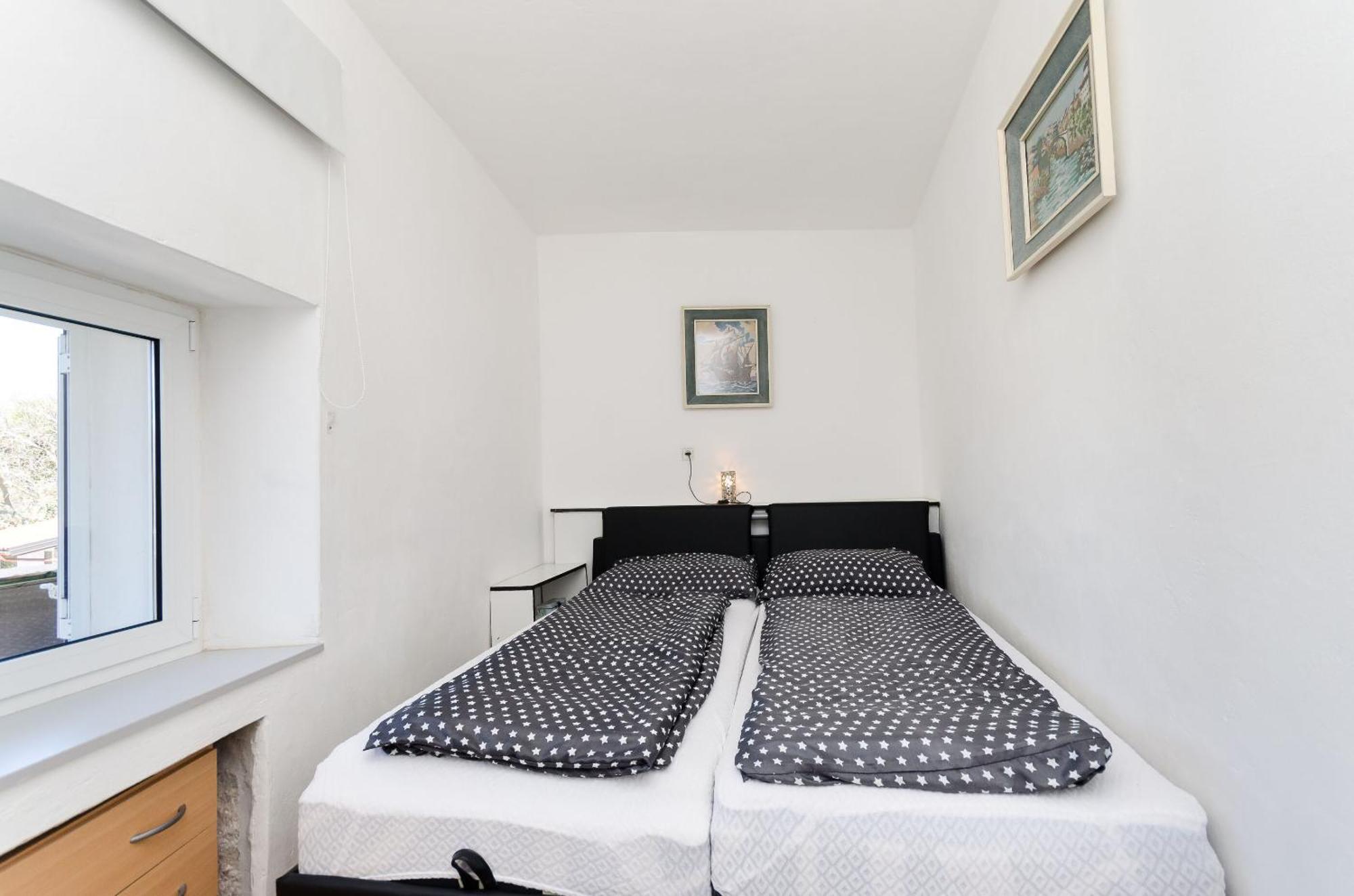 Holiday Home Ana- With Pool Kornic Bagian luar foto