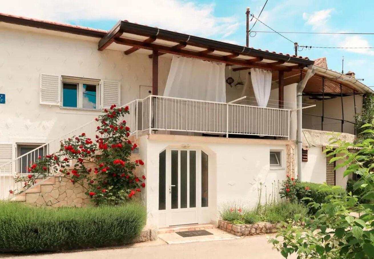 Holiday Home Ana- With Pool Kornic Bagian luar foto